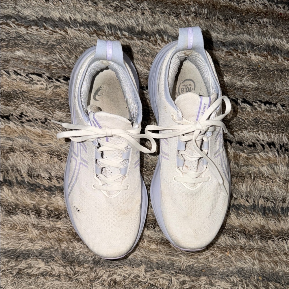 Asics Gel Nimbus 26 Size 8 women’s